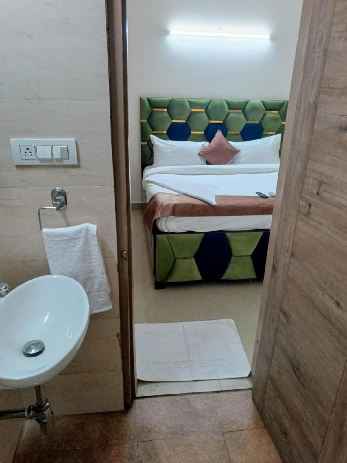Soooper Hotel Gurgaon Luaran gambar