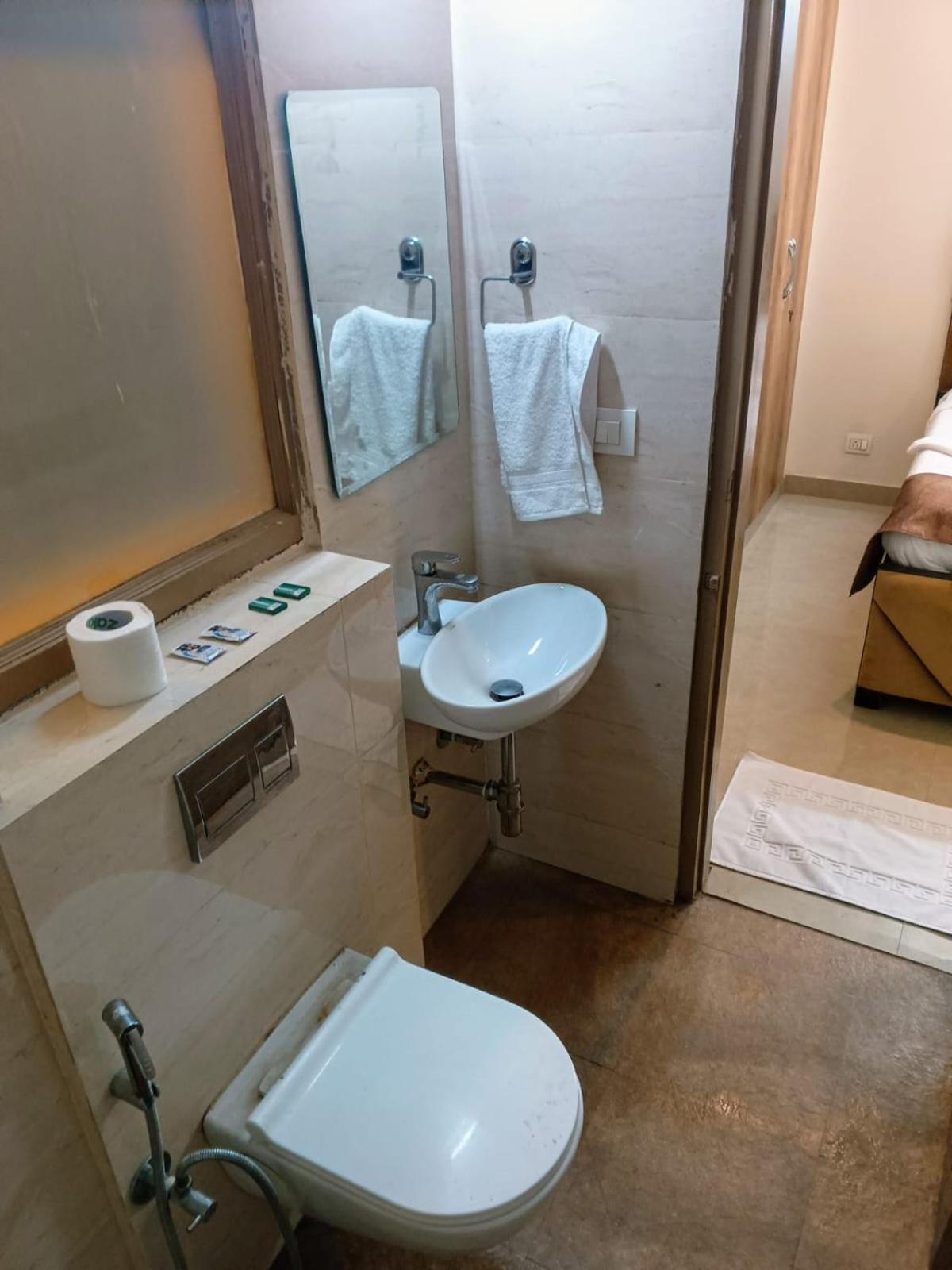 Soooper Hotel Gurgaon Luaran gambar