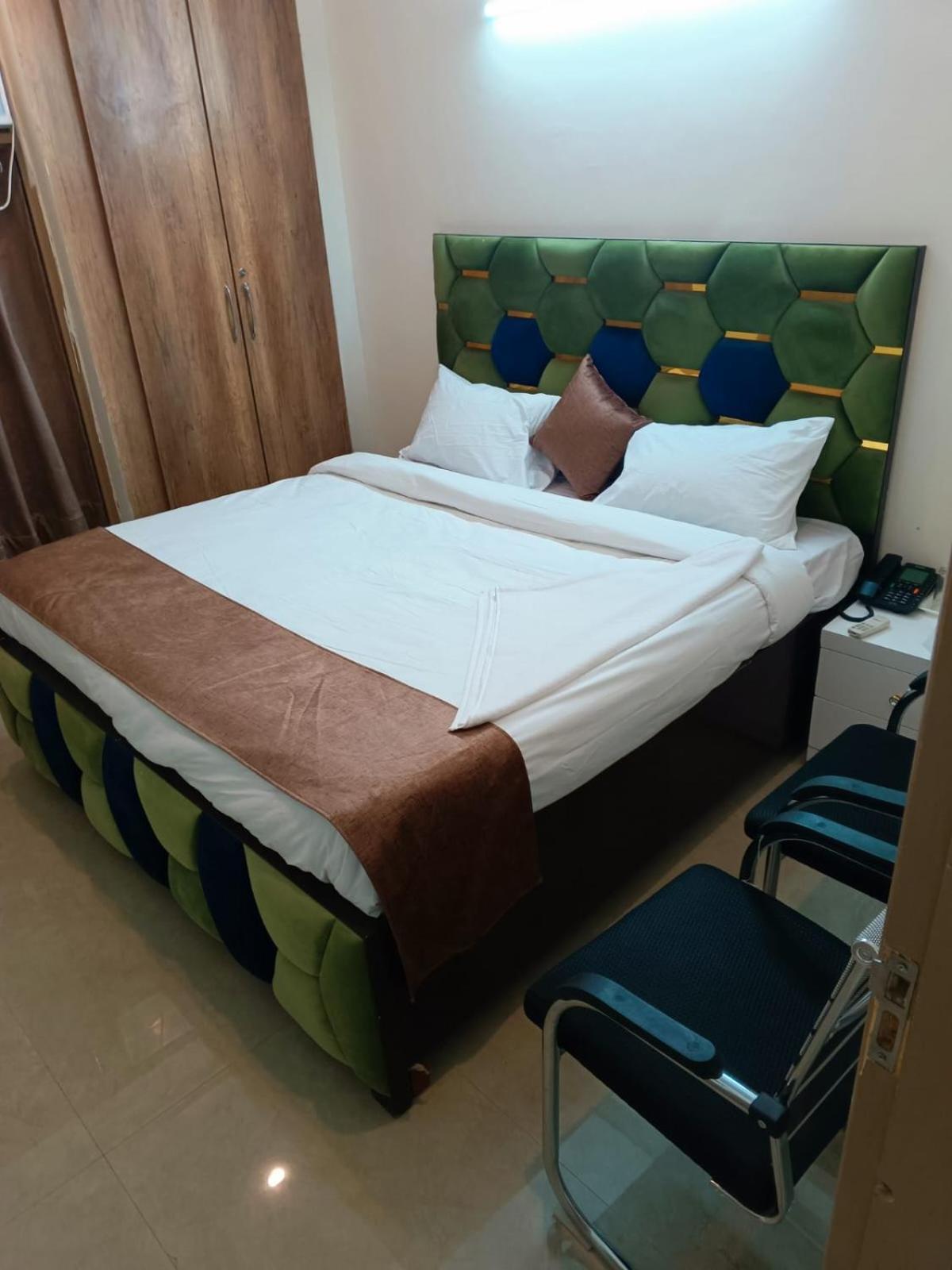 Soooper Hotel Gurgaon Luaran gambar